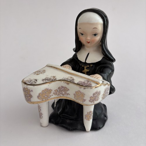 Vtg lenwile ardalt - nun, piano